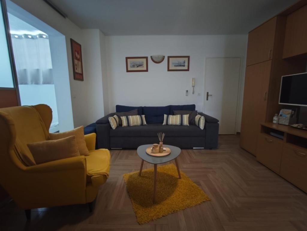 Apartment Bozena Krk Krk Town Esterno foto